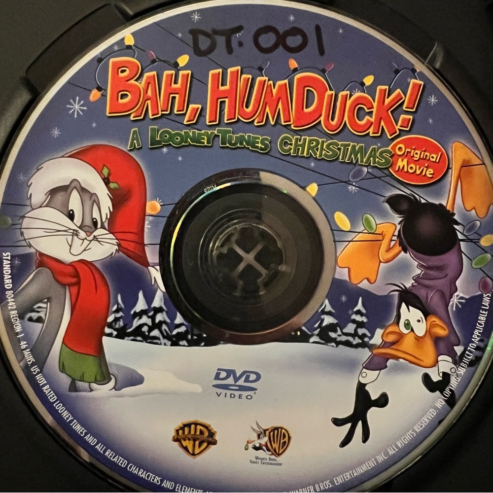 Kids Holiday DVD Collection - Picture 7 of 9